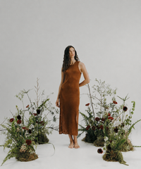 VESTIDO TINTO